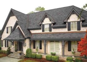 How to choose a right roofing material for older homes?